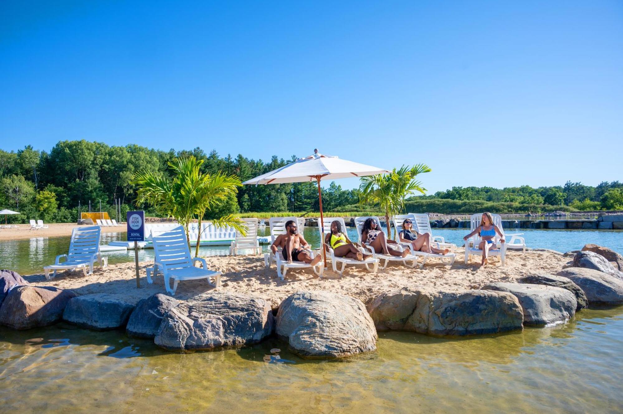 Aloha Beach Resort Wisconsin Dells Esterno foto